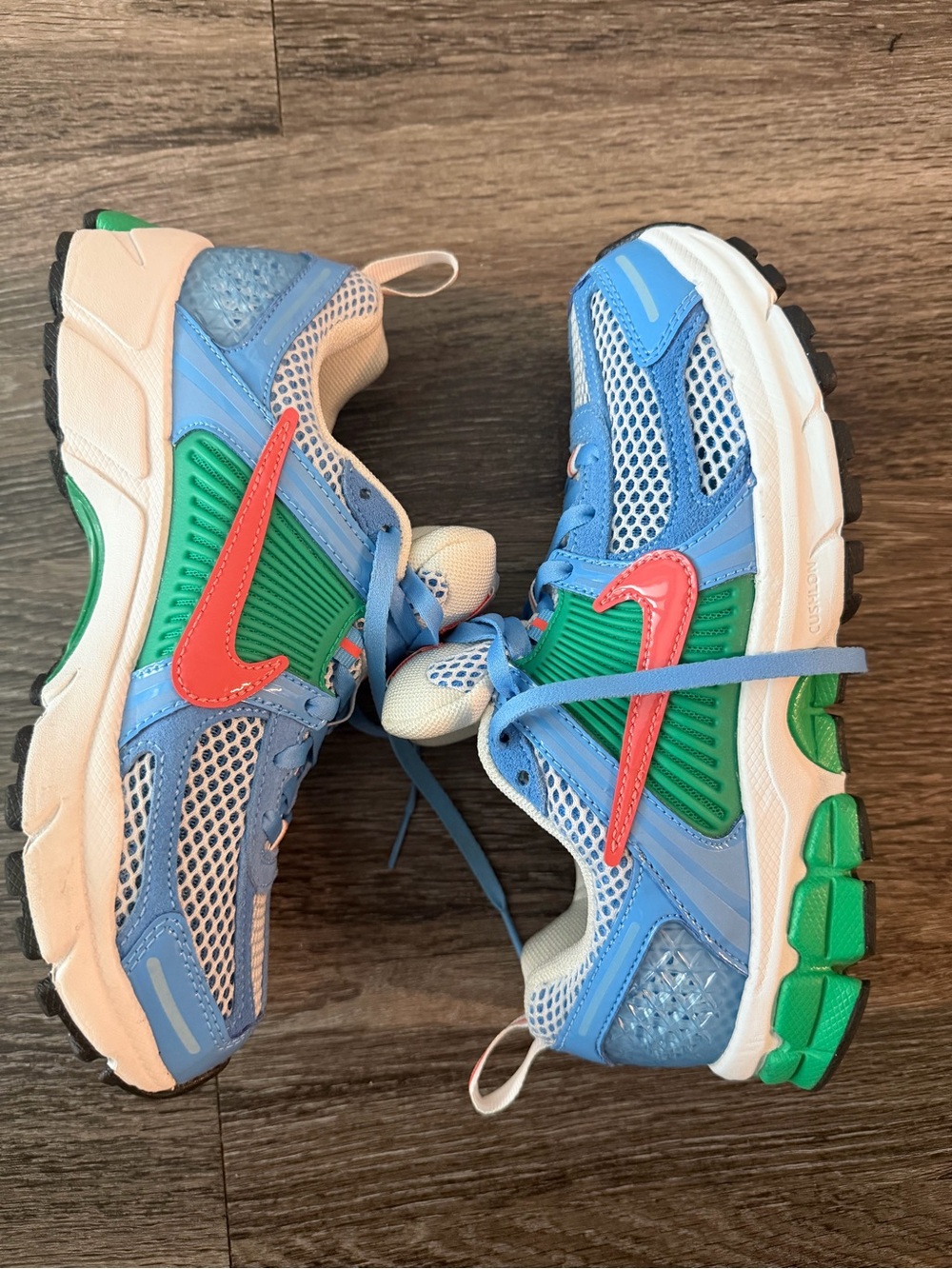 Nike Zoom Vomero Blue Green Ember White shoes